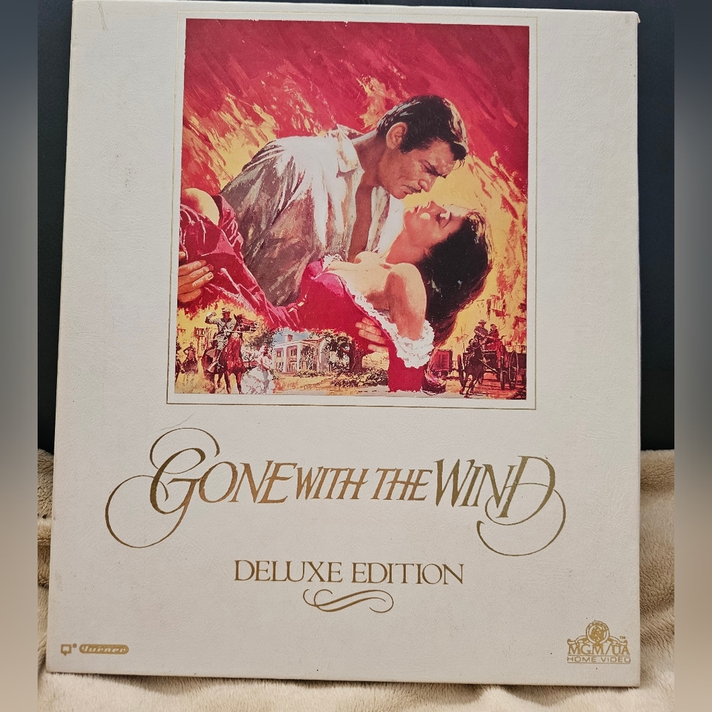 Gone With The Wind (1939) Deluxe Edition VHS Tape Set.